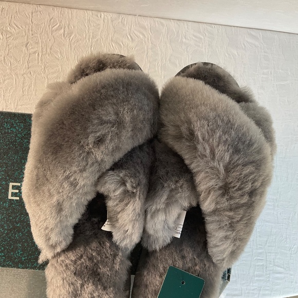EMU Australia Mayberry Natural Sheepskin Slipper in Charcoal Sz 9 (fits … - Picture 6 of 16